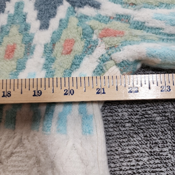 Talbots Women's Large Aztec Print Sweater - Picture 10 of 10